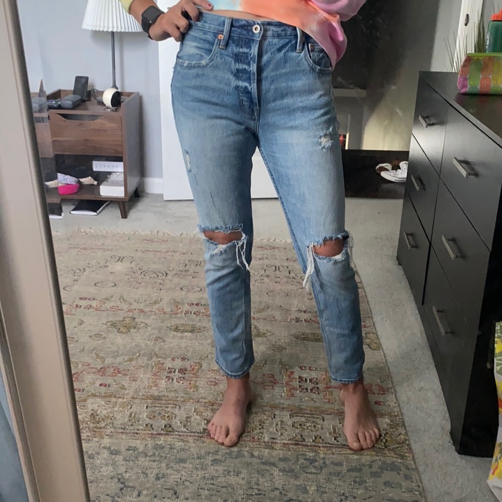 Distressed jeans from Gap❤️